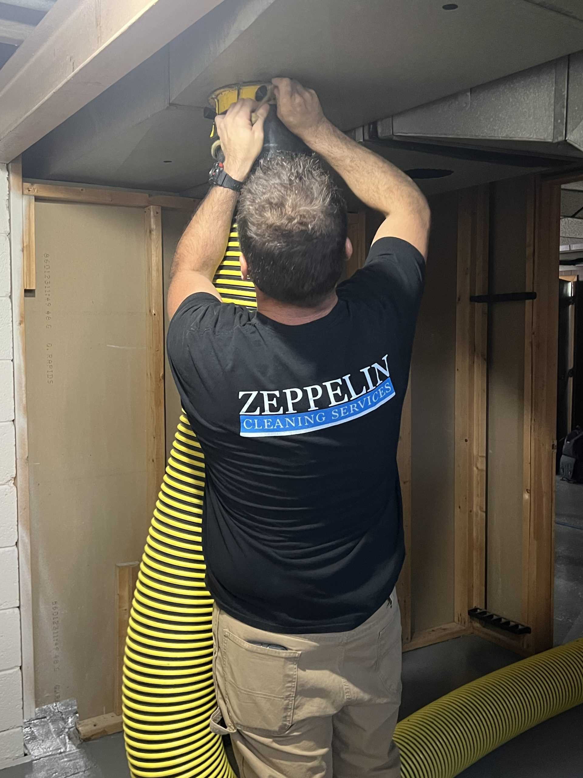 Zeppelin employee executes hvac cleaning in Michigan.